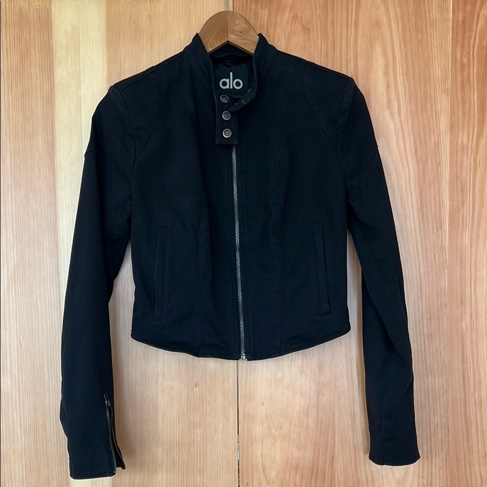 ALO Yoga Black Cropped Bomber Jacket with Textured Fabric